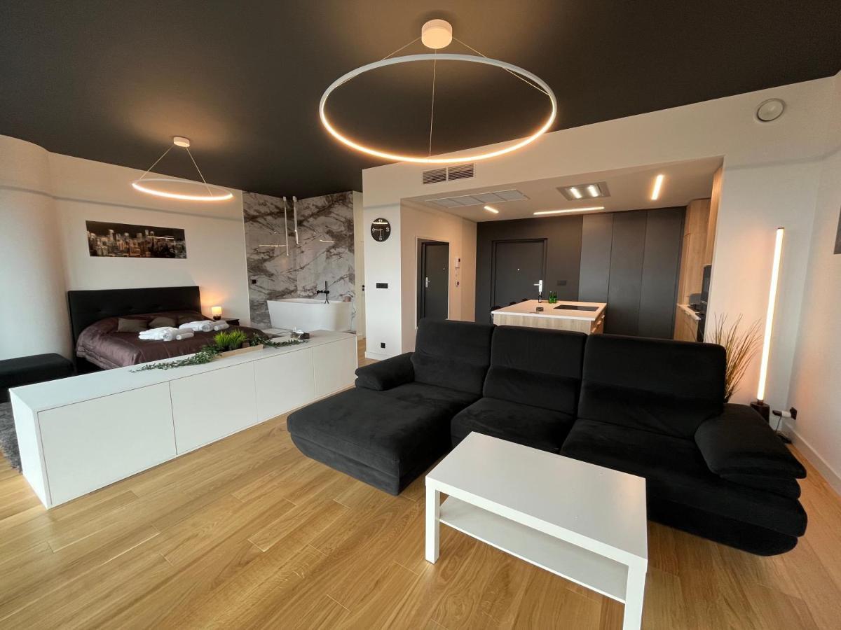 שצ'צ'ין Hanza Tower - Luxurious Apartment 60M2 - 15Th Floor City View מראה חיצוני תמונה