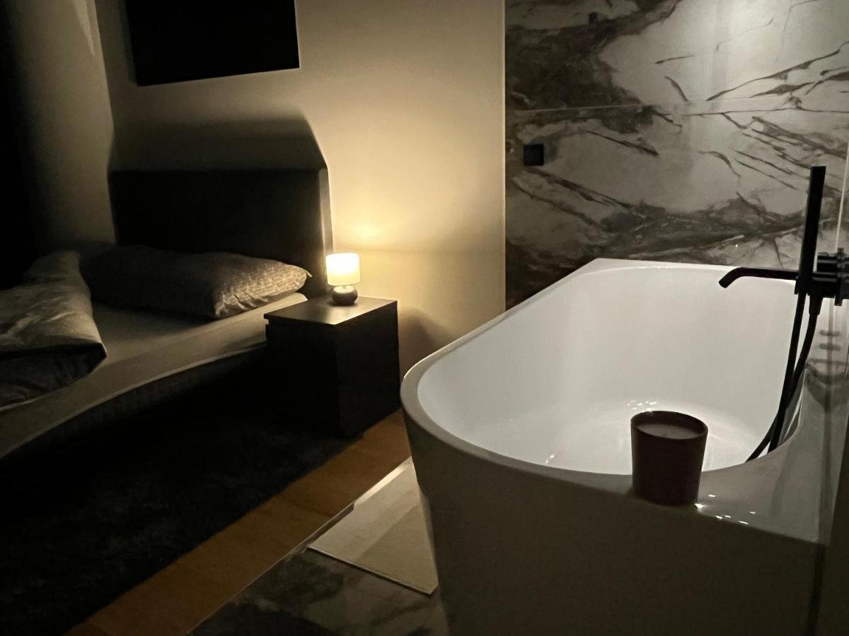 שצ'צ'ין Hanza Tower - Luxurious Apartment 60M2 - 15Th Floor City View מראה חיצוני תמונה