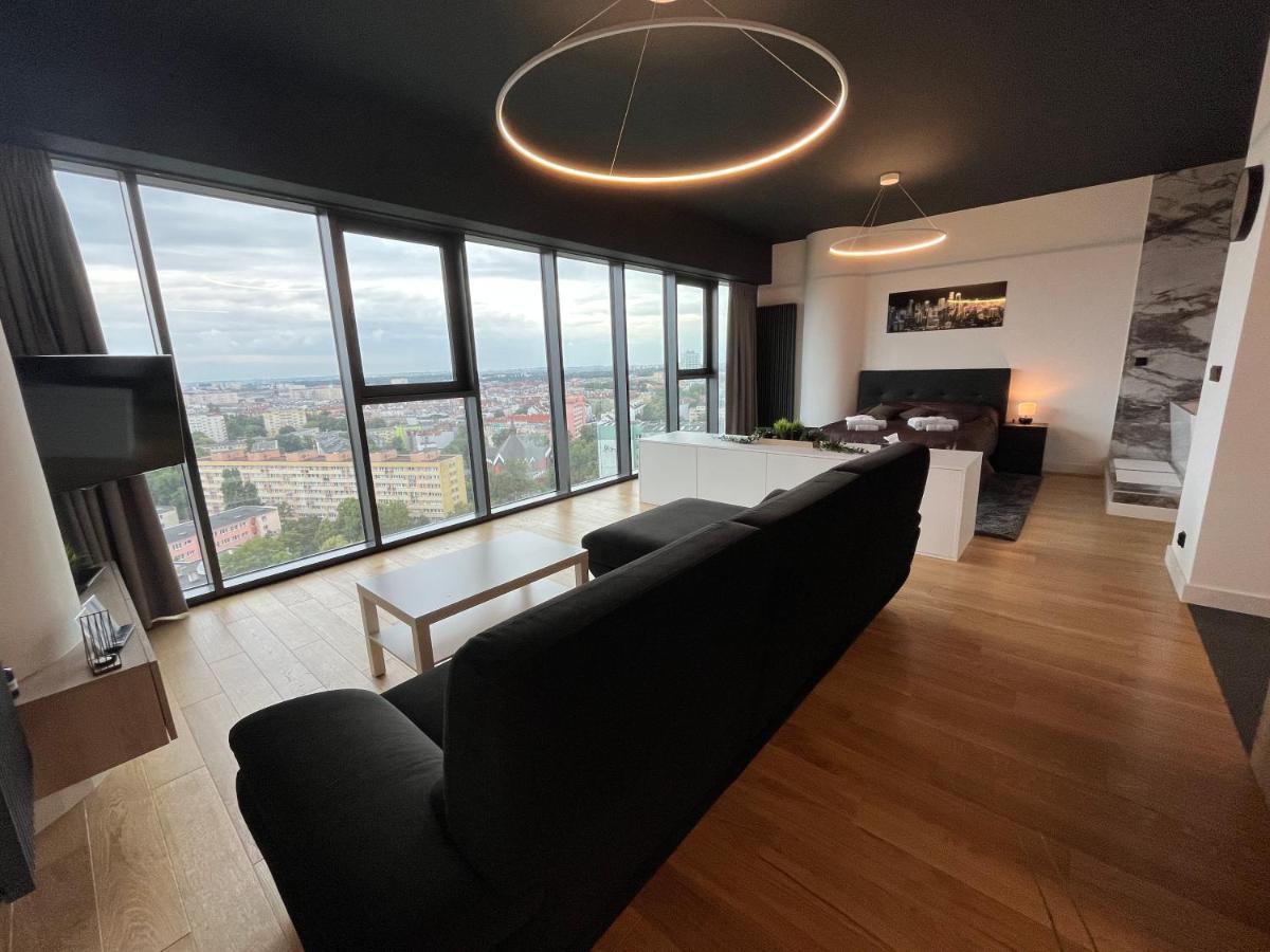 שצ'צ'ין Hanza Tower - Luxurious Apartment 60M2 - 15Th Floor City View מראה חיצוני תמונה