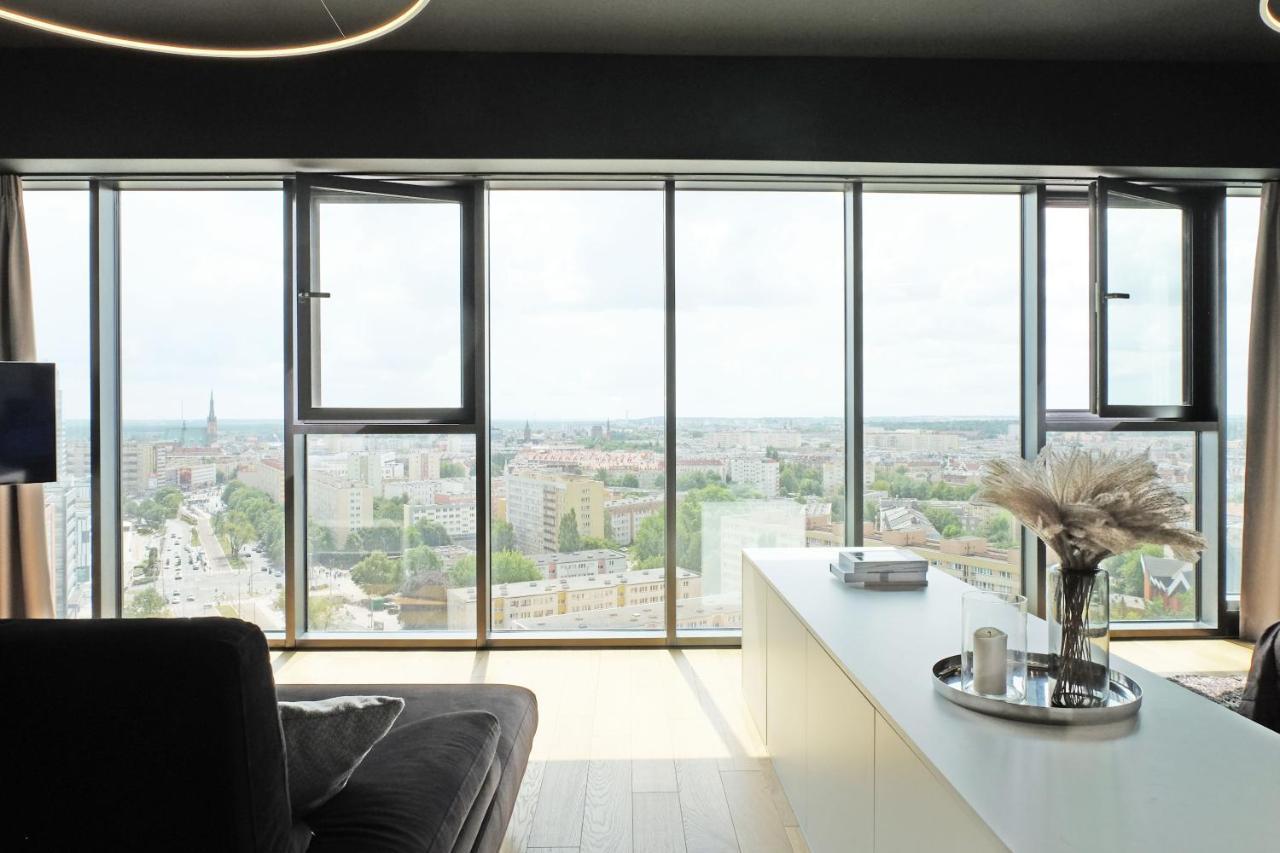 שצ'צ'ין Hanza Tower - Luxurious Apartment 60M2 - 15Th Floor City View מראה חיצוני תמונה